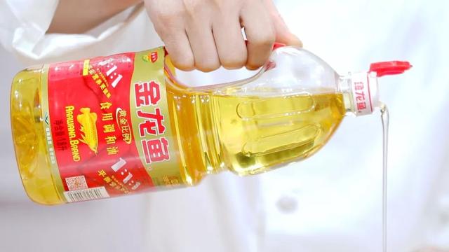 雪莲花怎么吃，野生雪莲花的正确吃法（今日播出《有助于预防脑梗——洋葱时蔬饼+雪莲花》）