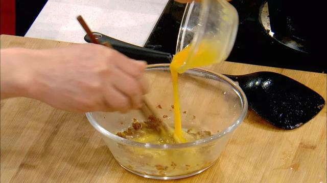 雪莲花怎么吃，野生雪莲花的正确吃法（今日播出《有助于预防脑梗——洋葱时蔬饼+雪莲花》）