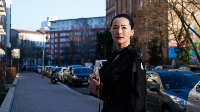 我爱他歌词王小帅，我爱他歌词（咏梅在《地久天长》）