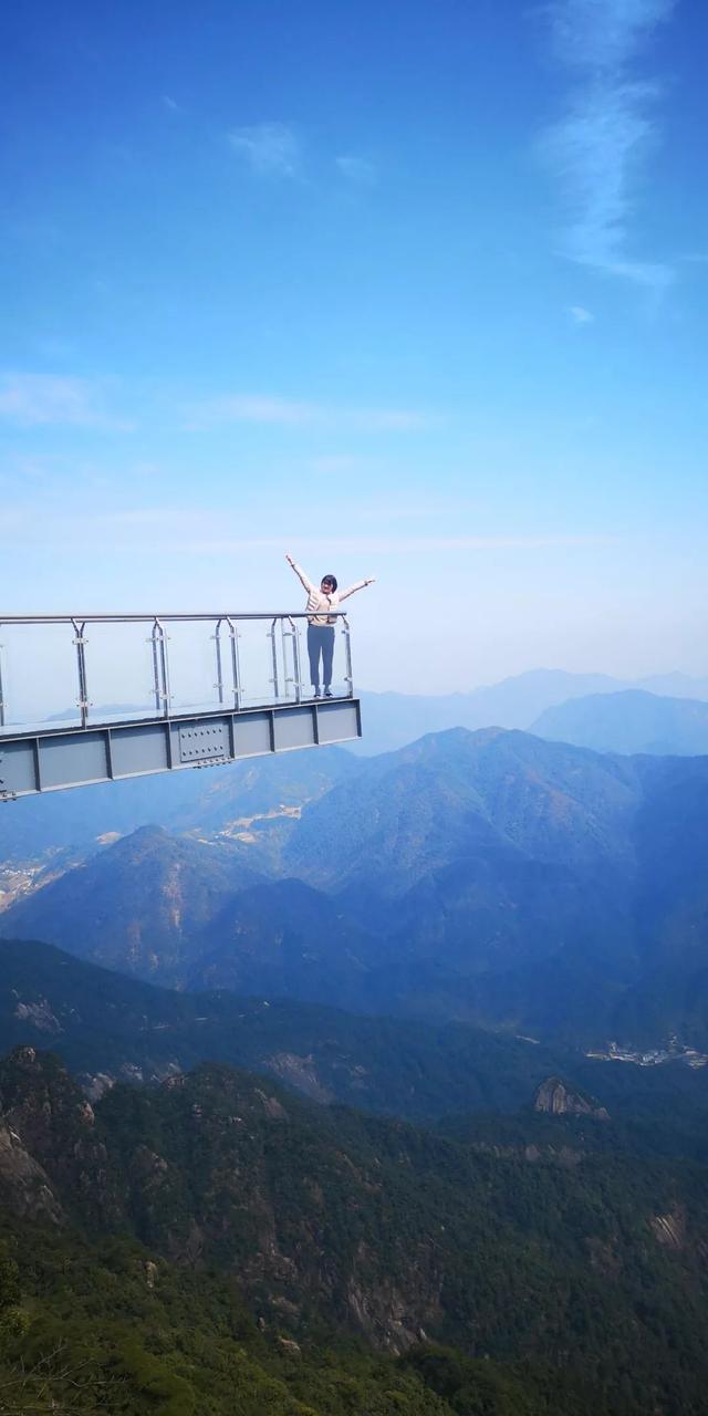 三清山在哪里哪个省份哪个市，三清山在哪里（到底有多厉害你真的知道吗）