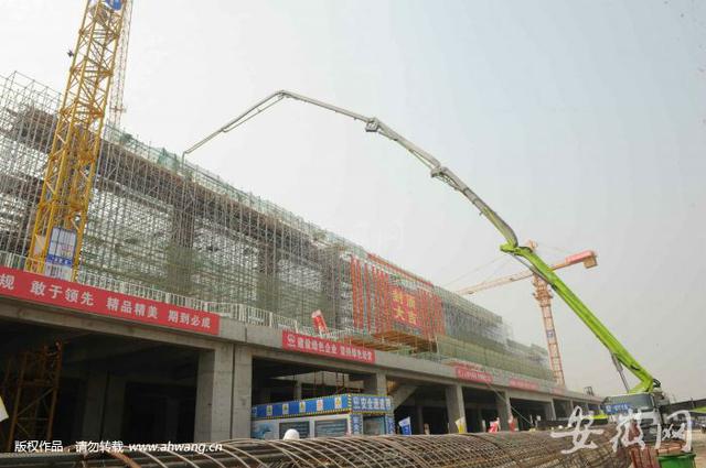 淮南南站在哪里，淮南南站在哪里建（商合杭高铁淮南南站站房主体结构今日顺利封顶）