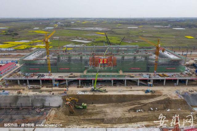 淮南南站在哪里，淮南南站在哪里建（商合杭高铁淮南南站站房主体结构今日顺利封顶）