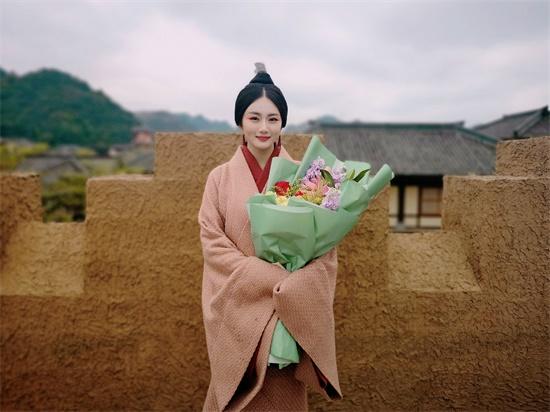 大海啸之鲨口逃生，大海啸（“冬儿”赵昕守护“嬴政”张鲁一）