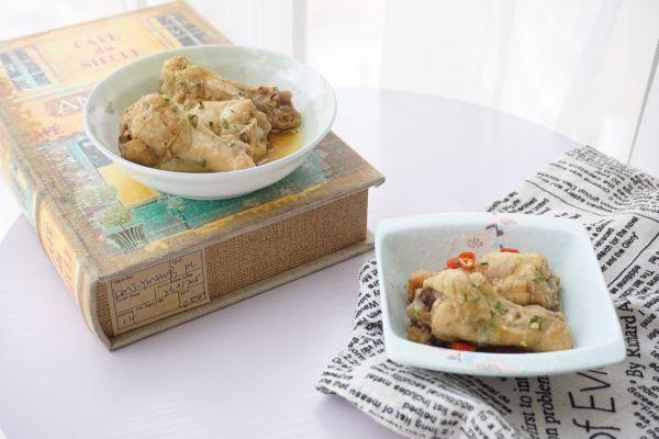 烤鸡翅的做法烤箱，烤箱烤鸡翅（这样的超简单又香嫩的烤翅根你吃过吗）