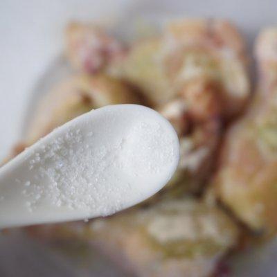 烤鸡翅的做法烤箱，烤箱烤鸡翅（这样的超简单又香嫩的烤翅根你吃过吗）
