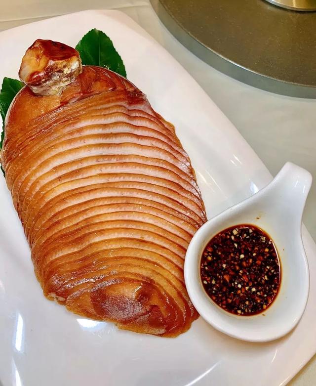 肘花的做法 怎样简单做出酸菜肘花,肘花的做法(这家大连菜来长春打样