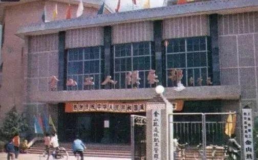 四川身份证开头（310103、310102、310108...）