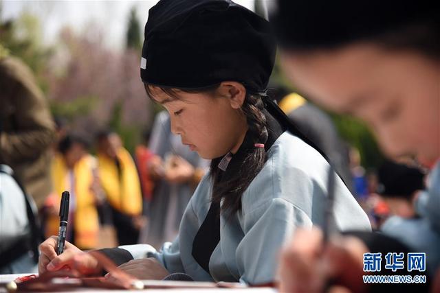 开笔礼是什么意思，开笔礼是干嘛的（文化传承 学童开笔）