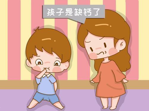 孩子吃手指頭是什麼原因,寶寶吃手指頭是什麼原因(孩子愛吃手指,多半