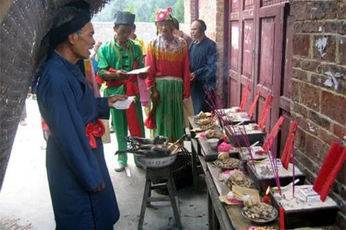 花炮节是哪个民族的节日，花炮节是哪个民族的传统节日（还是这些少数民族的传统节日）