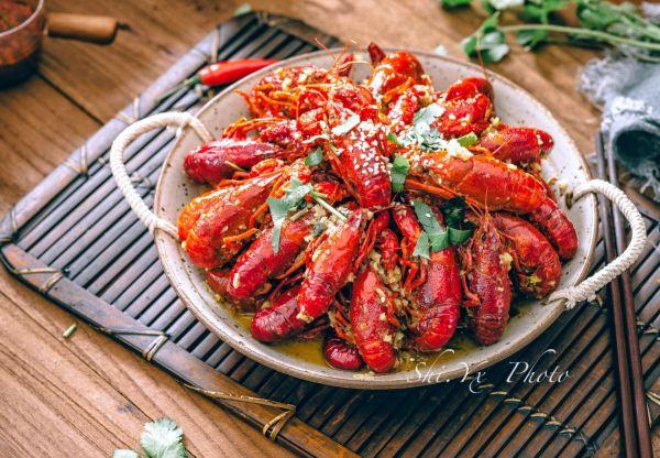 蒜泥龙虾需要哪些调料（#最爱盒马小龙虾#正宗盱眙蒜泥小龙虾）