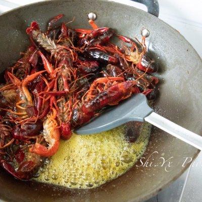 蒜泥龙虾需要哪些调料（#最爱盒马小龙虾#正宗盱眙蒜泥小龙虾）