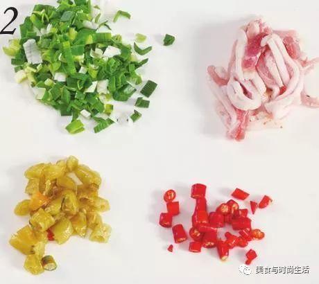 湖南红薯粉怎么做好吃_酸辣红薯粉怎么做好吃，酸辣红薯粉的做法大全家常窍门（酸辣过瘾味道还正宗）