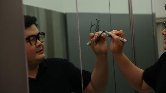 房间里哪些东西是锐角，房间里有哪些锐角和钝角（将如何在设计师的妙手中变成现代化时尚智居）