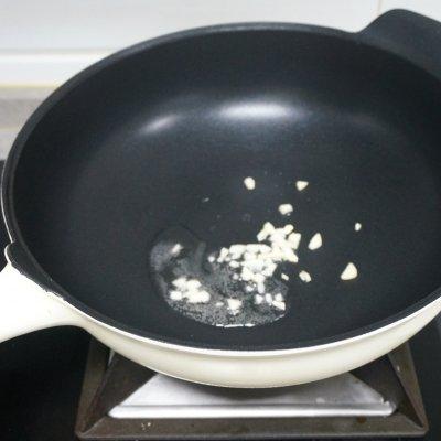 金针菇番茄汤怎么做好吃，西红柿金针菇浓汤这样做