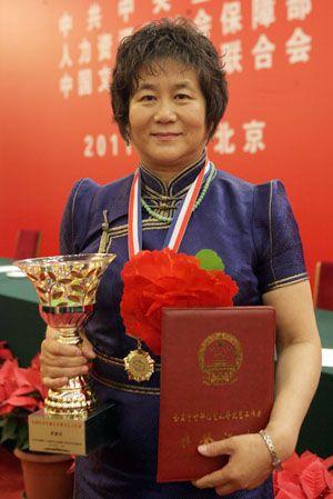 小鹿姐姐郏捷微博，郏捷 小鹿姐姐（内蒙古人竟然承包了大半个演艺界）