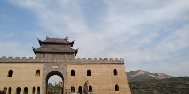 洛阳范仲淹墓完整，拜谒范仲淹长眠之地—范园