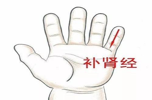 捏脊背的功效与作用，春天孩子就会蹭蹭往上长