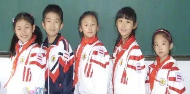 少先队员是什么意思，二星章少先队员是什么意思（中国少年先锋队标志礼仪基本规范）