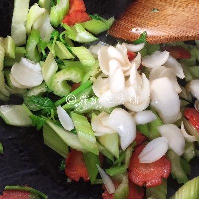 西芹的做法大全家常菜，西芹简单做法菜谱（经常吃点百利无一害）