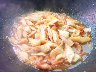 甜笋怎么炒好吃，怎么炒甜笋（#精品菜谱挑战赛#蚝油炒甜笋+春天的味道）