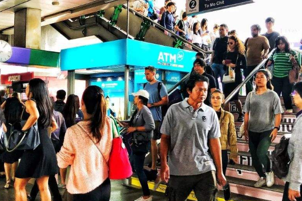 泰国有多少人口(泰国人口和面积是多少)