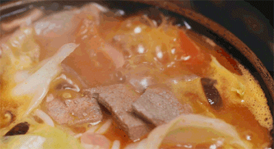 砂锅的用途和好处，砂锅的用途和好处特点（贵州人的冬天缺它不可）