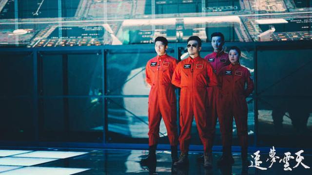 蚀月盟张钟仪，张钟仪个人资料（原来是今晚静安现代戏剧谷展演开幕大戏）