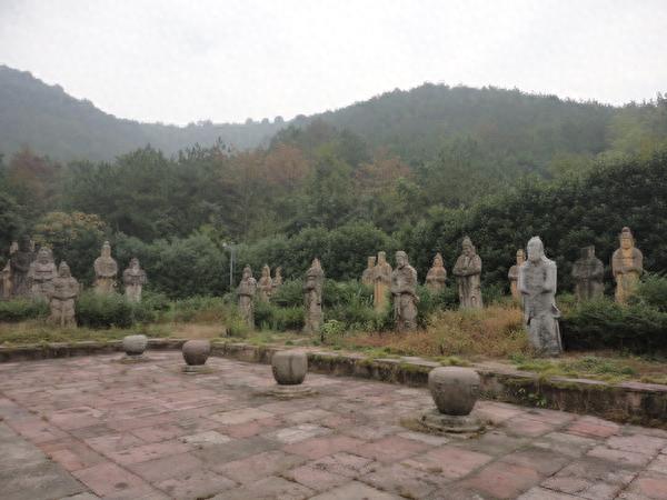 眼花缭乱的石刻大杂烩——东钱湖南宋石刻公园