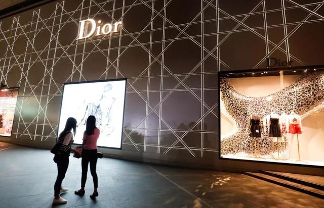 dita手表是什么牌子，dite手表是什么品牌（维密注册新商标或推出互联网内衣品牌；欧莱雅集团中国区换CEO；时尚集团将发布年轻态媒体品牌）