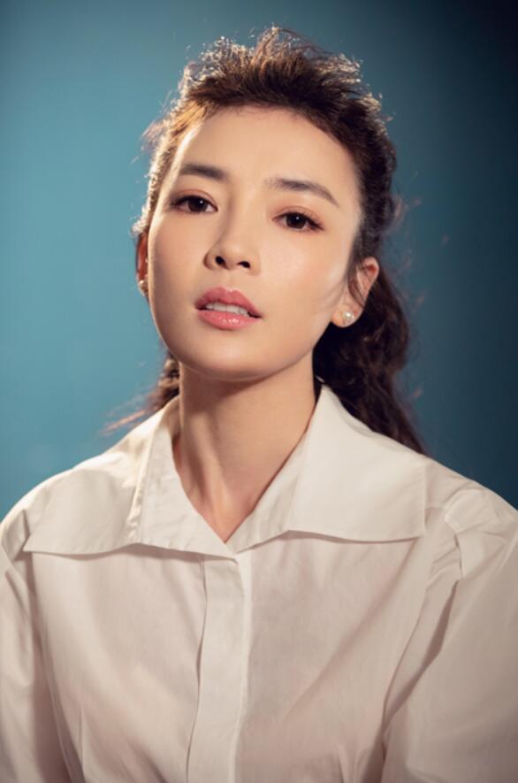 阿杜坚持到底，阿杜坚持到底歌曲歌词（依达首支单曲《仰望的星光》上线）