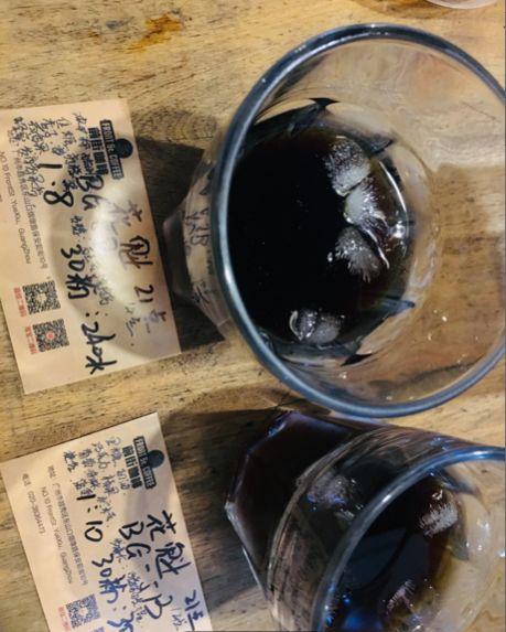 冷萃咖啡怎么冲，冷萃咖啡可以热水泡吗（在家可以轻松制作的冷萃咖啡——冷泡咖啡要怎么泡）