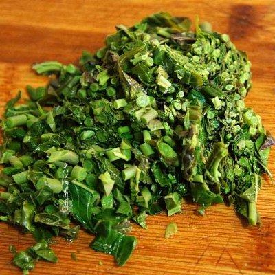 香椿怎么凉拌好吃，香椿凉拌好吃还是炒鸡蛋好吃（凉拌香椿）