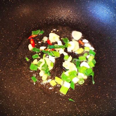 咸鱼怎么烧好吃，小咸鱼干怎么烧好吃法（给妈妈做道菜#红烧腊鱼块）