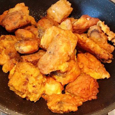 咸鱼怎么烧好吃，小咸鱼干怎么烧好吃法（给妈妈做道菜#红烧腊鱼块）