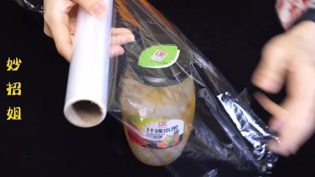 罐子打不开要怎么办，密封罐打不开怎么办（原来罐头瓶盖上有一个小机关）