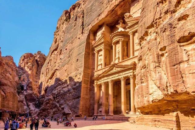 约旦的首都是哪个城市，约旦的首都是哪座城市（指南丨3天看遍沙漠和大海）