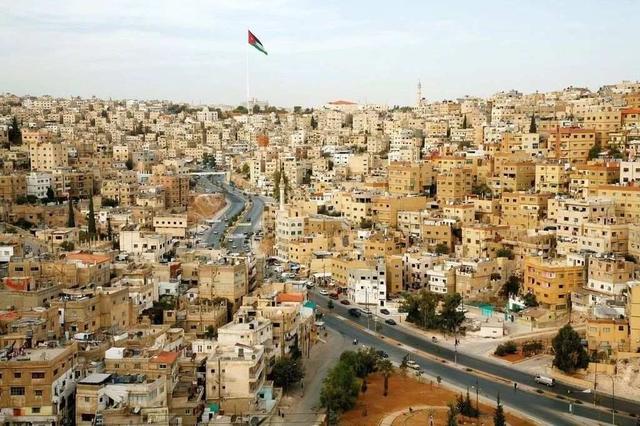 约旦的首都是哪个城市，约旦的首都是哪座城市（指南丨3天看遍沙漠和大海）