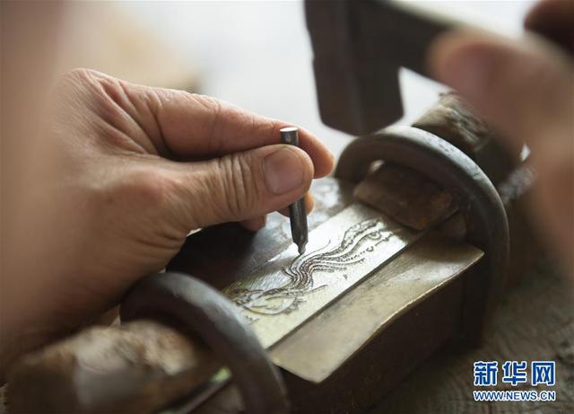 龙泉宝剑厂，龙泉宝剑厂与火大师简介（探访龙泉宝剑厂传承2500多年的铸造技艺）