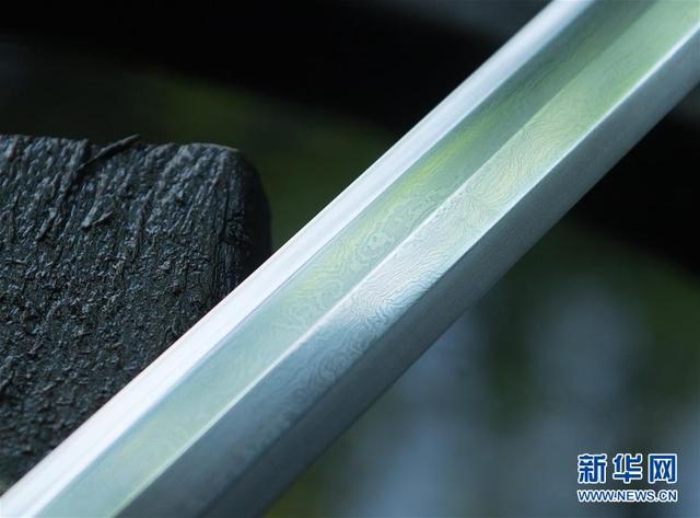 龙泉宝剑厂，龙泉宝剑厂与火大师简介（探访龙泉宝剑厂传承2500多年的铸造技艺）