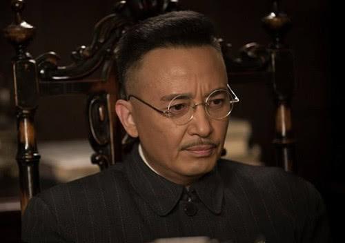 侯长荣年轻照片，扫黑风暴人物原型下场（凭《红楼梦》成名）