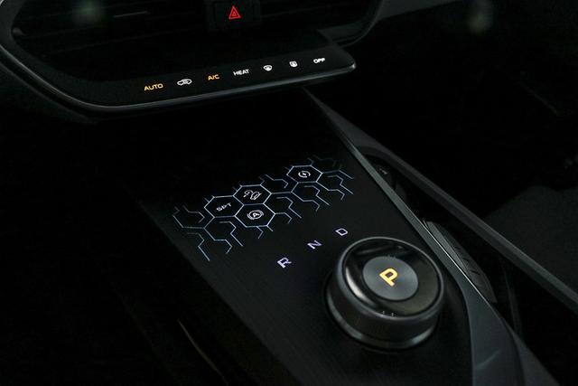 吞食天地touch，消除游戏大全（一电试车，大玩极简的几何A）