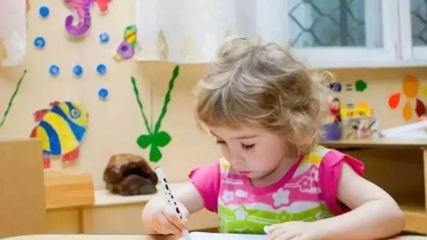 绘画对孩子的十大好处，绘画对孩子的十大好处图片（画画对孩子成长的好处）