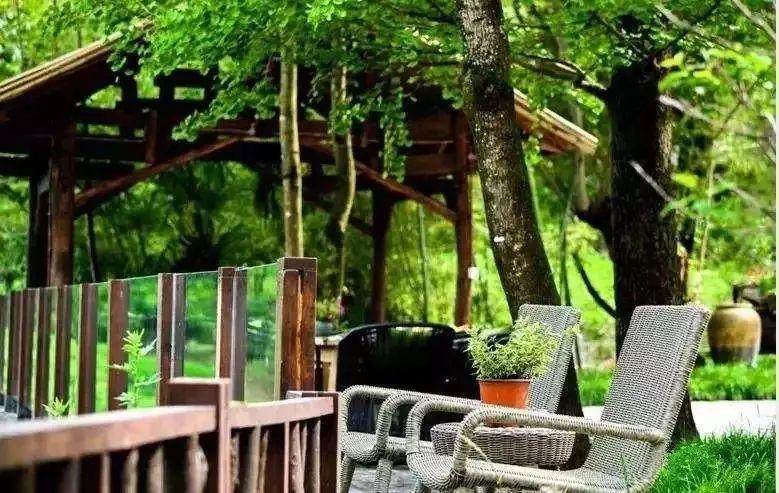 城市热岛效应是指城市中的气温明显高于，城市热岛效应是指城市中的气温明显（这边清新自然）