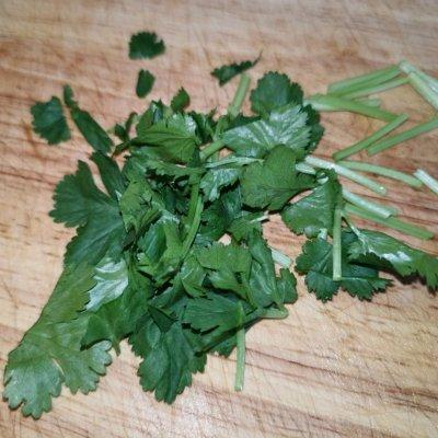 椰香咖喱鸡怎么弄，椰香咖喱鸡块（东南亚椰香咖喱鸡）