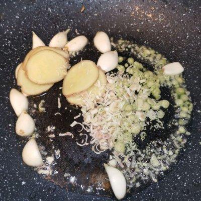 椰香咖喱鸡怎么弄，椰香咖喱鸡块（东南亚椰香咖喱鸡）