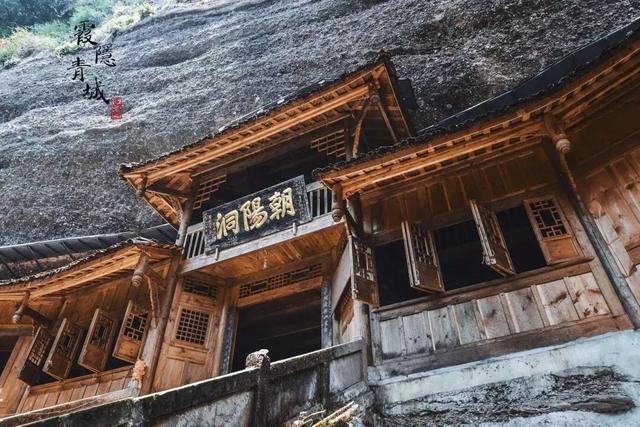 青城山旅游路线，青城山最详细攻略（如此详细的景点介绍你确定看过吗）
