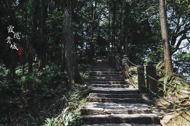 青城山旅游路线，青城山最详细攻略（如此详细的景点介绍你确定看过吗）