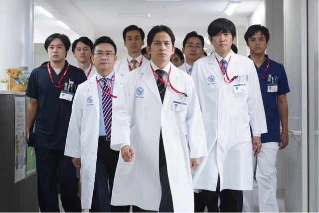 白色巨塔台湾版剧情，日剧白色巨塔的情节介绍（新版《白色巨塔》）