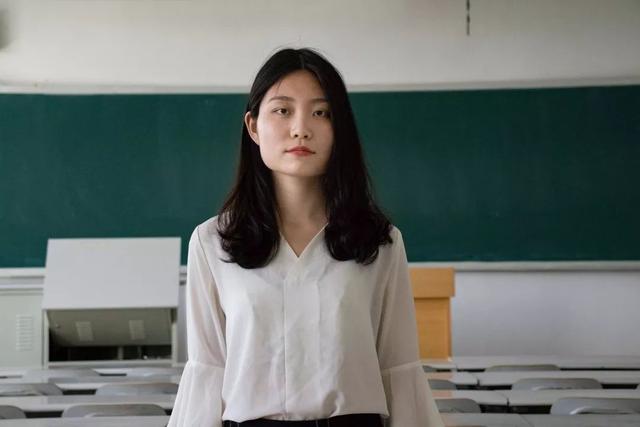 学士服怎么穿，学士服怎么穿领带（学位服的穿搭文化你了解吗）